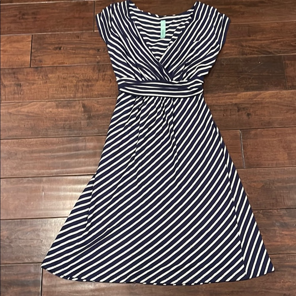 Gilli stitch fix dress medium navy stripe